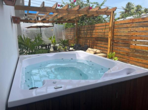 ATLANTIS CASA BOUTIQUE , con jacuzzi cerca de la playa